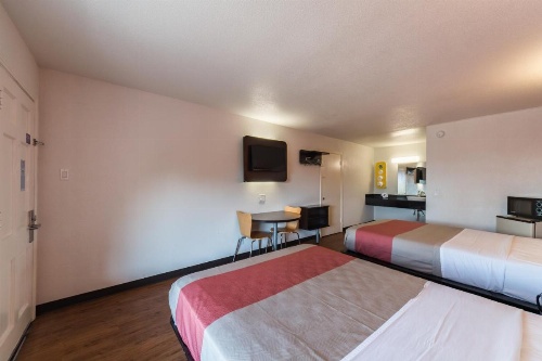 Americas Best Value Inn Downtown River Walk/Market Square image 5
