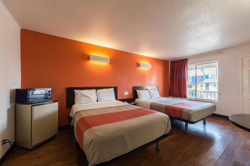 Americas Best Value Inn Downtown River Walk/Market Square image 6